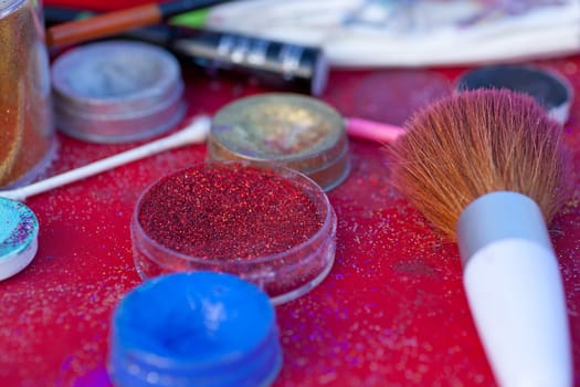 Glitters, Brush and colors for make up