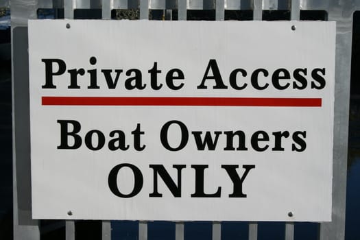 Boat owners only sign close up.
