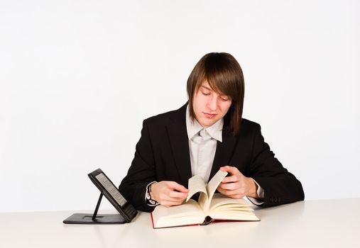 Student unable to get used back to a traditional book