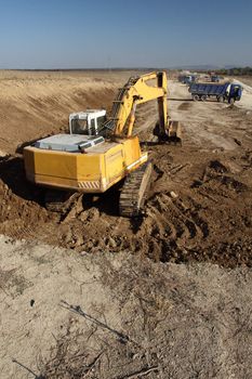 Heavy duty hydraulic crawler excavator