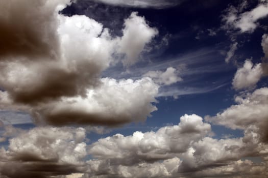 A heavy thunderstorm seems to be approaching.