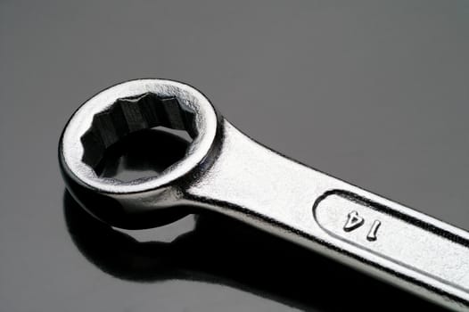 Wrench 