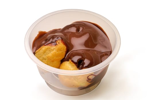 Dessert: profiterole with clipping path