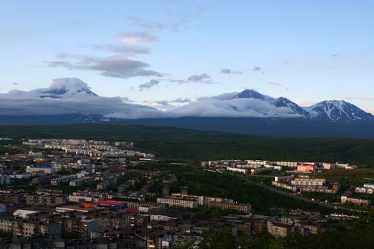 City and vulcano.