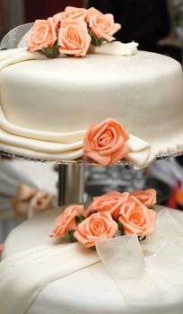 Wedding cake with roses