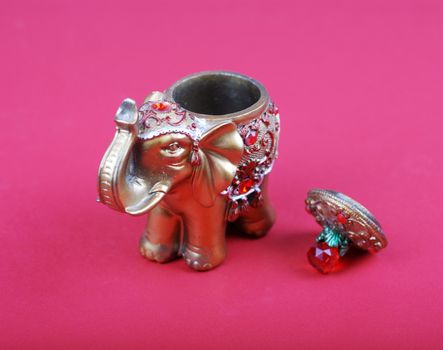 Golden hindu elephant for be happy