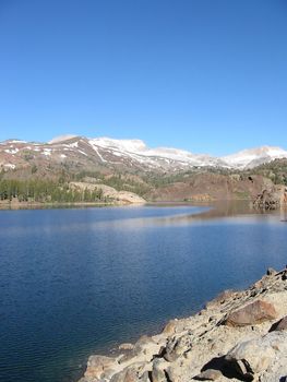 Alpine views on Tioga Pass in Yosemite National Park, California.