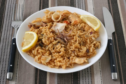 boiled rice with seafood
