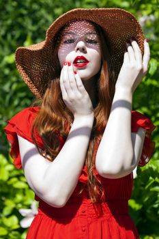 Young woman wearing a hat