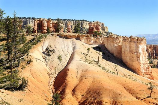 spectacular Hoodoo rock spires of Bryce Canyon, Utah, USA