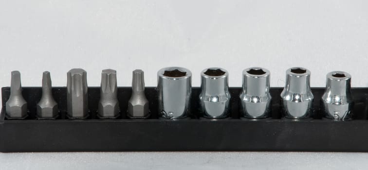 various size screwdriver pieces