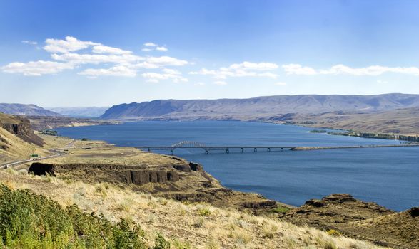 Route 90 in Washington State crossing the Columbia River