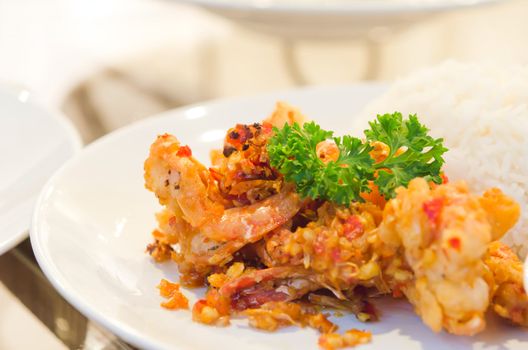 close up deep fried shrimp with chili sauce