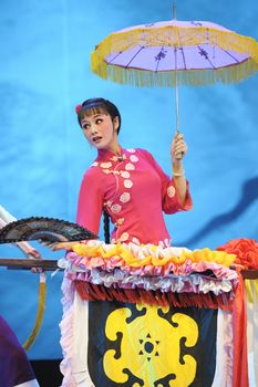 CHENGDU - JUN 8: Chinese Chu opera performer make a show on stage to compete for awards in 25th Chinese Drama Plum Blossom Award competition at Experimental theater.Jun 8, 2011 in Chengdu, China.
Chinese Drama Plum Blossom Award is the highest theatrical award in China.