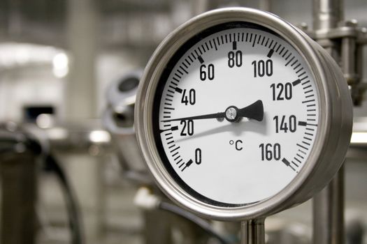Circular industrial temperature meter