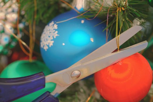 Scissors trimmed string toys for Christmas barely