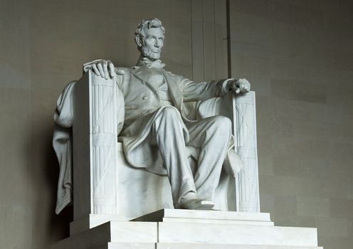 the world-famous statue of a seated Abraham Lincoln
