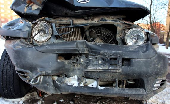 The consequences of a frontal collision of cars
