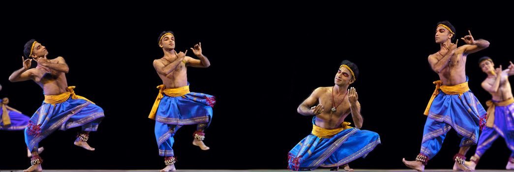 CHENGDU - OCT 24: Indian folk dance "Kalinga Nartanam" performed by Kalakshetra dance institute of India at JINCHENG theater during the festival of India in china.OCT 24,2010 in Chengdu, China.