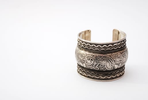 Metal bracelet