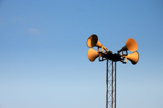 Loudspeaker on top of pole, Announcement concept