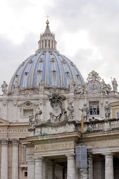 Basilica di San Pietro Vatican Cathedral dome, Rome Italy