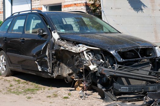  The Wrecked Car. Front of damaged auto