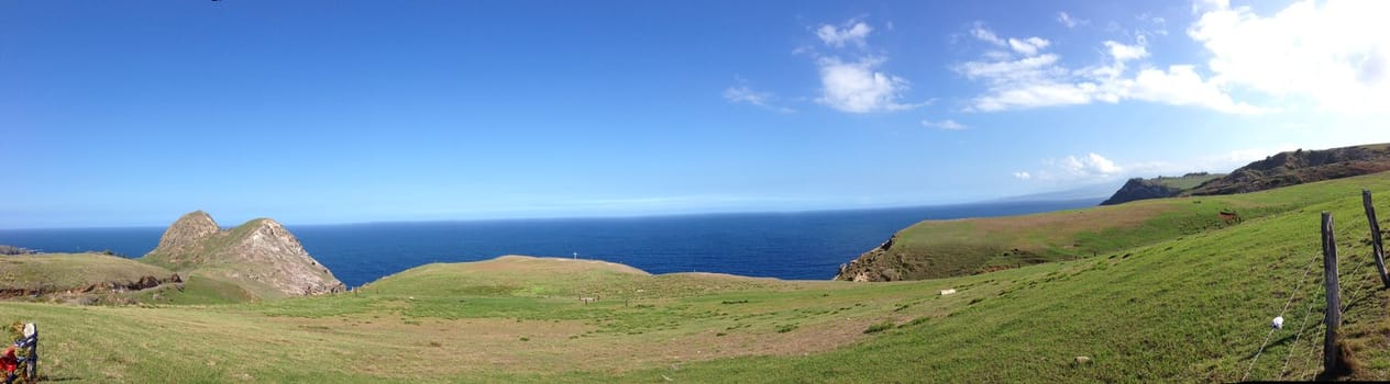 View from Kahekili Highway in Maui, Hawaii