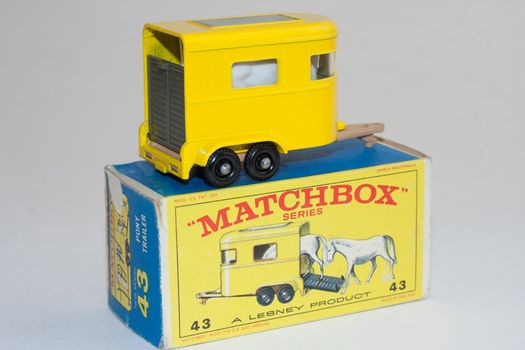matchbox 1-75 die cast car, mint in box