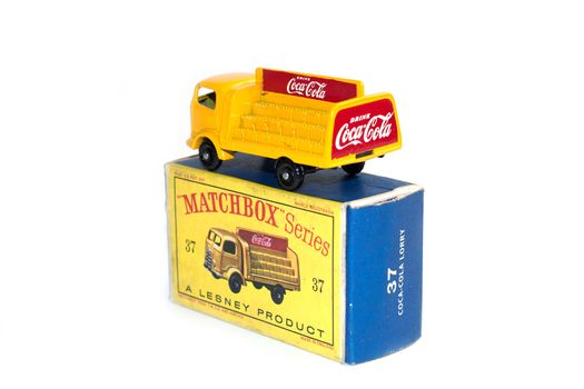 matchbox 1-75 die cast car, mint in box