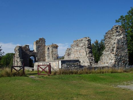 Monastery ruin at Tautra