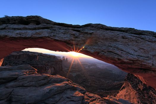 Sunrise at Mesa Arch in Canyonlands National Park, Utah, USA 