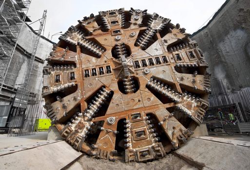 Tunnel boring machine cutter head