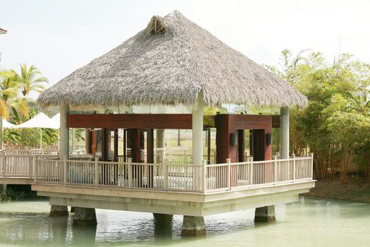 Beautiful House over mangrove ready to occupy