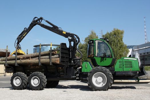 truck with log lumber industry