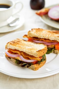 Bacon sandwich with tomato and lettuce