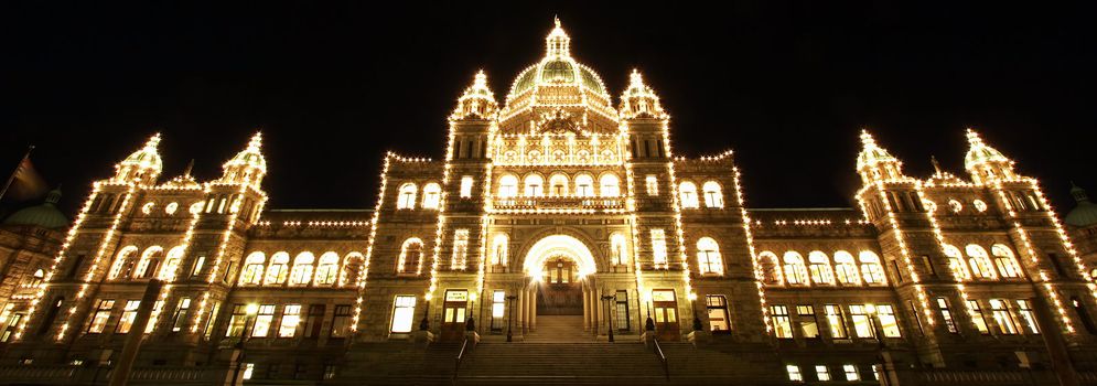 Parliament house in Victoria  British Columbia  Canada  by night