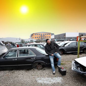 scrap yard for car recycling