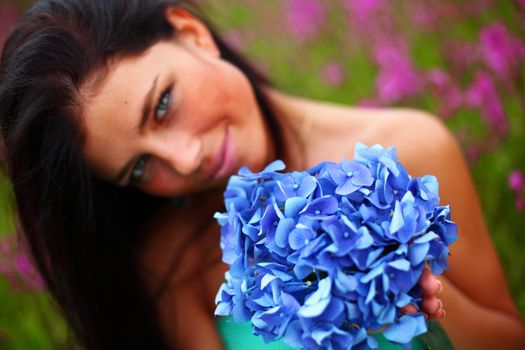 beautiful woman say i love you