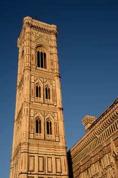 Florence is considered the jewel of the reinessance, is one of the most beautiful italian town.