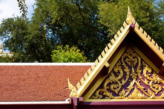 Thai temple art roof. Unique beauty. Has a unique pattern.
