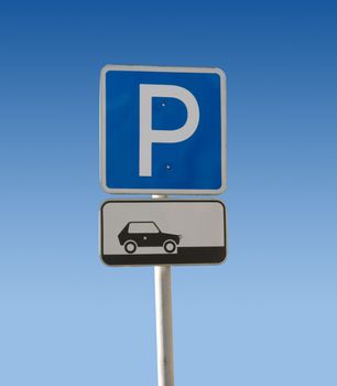 parking sign at blue sky background