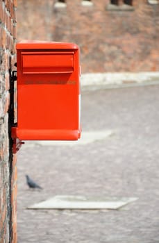hanging mailbox