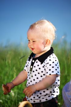  picnic on green grass boy and basket