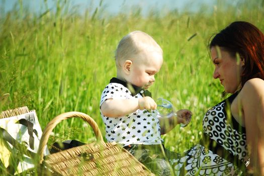 family picnic mother and child