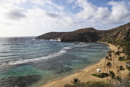 Overview of Hanauma Bay, Oahu Hawaii where you can go snorkelling and diving just off shore.