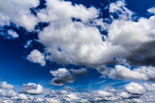  A lot of Amazing cumulus clouds, Canada