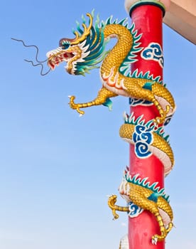 dragon statue in chinese temple