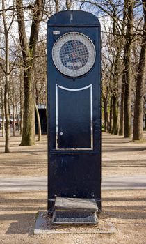 external balance paid  in a park in Paris France