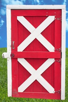 Extractet barn door in red and white with a lock